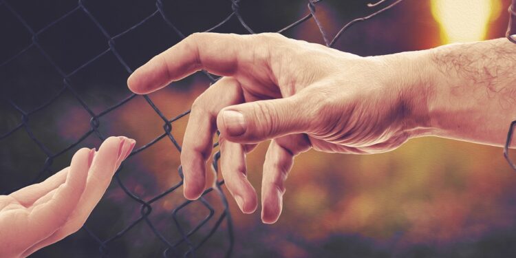 Stop przemocy domowej! Ruszyły szkolenia dla pracowników Sieci Pomocy Pokrzywdzonym