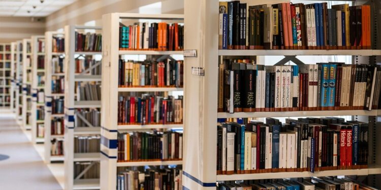 Powiat szydłowiecki: Biblioteki z nowościami zapraszają już niebawem!