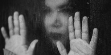 Syndrom poaborcyjny – co spotyka kobietę po aborcji?