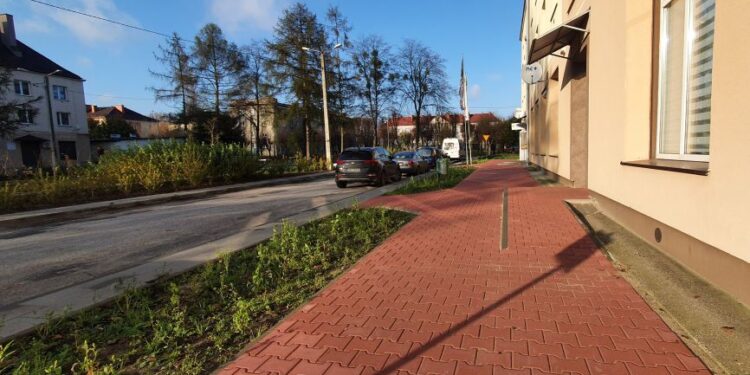 Powiat radomski: Ulice, chodniki, parkingi