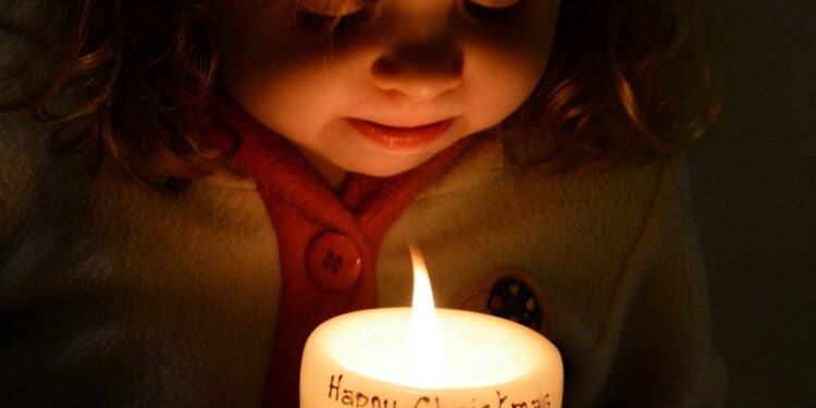 Świece zapłoną, aby przypomnieć o potrzebujących