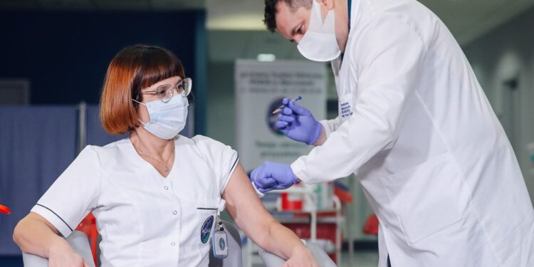 Wystartował Narodowy Program Szczepień