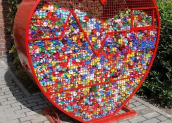 Powiat szydłowiecki: Zrzuć się na kosz przed remizą w Jastrzębiu!