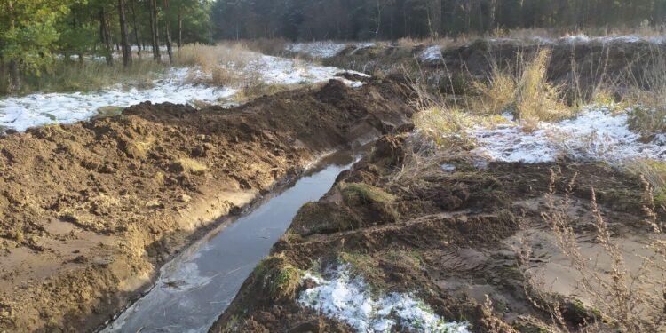 Powiat szydłowiecki: Ujarzmianie rzeki