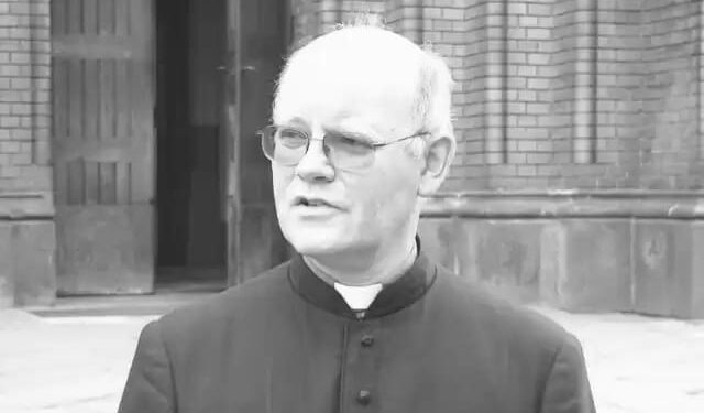 Radom: Zmarł ks. Prałat Edward Poniewierski