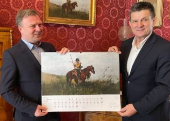 Powiat szydłowiecki: 12 miesięcy z malarstwem