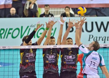 Powiat szydłowiecki: Emocje z obu stron siatki