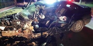 Powiat przysuski: Musieli wyciąć kierowcę z rozbitego auta!