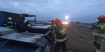 Powiat lipski: Pożar na farmie fotowoltaicznej