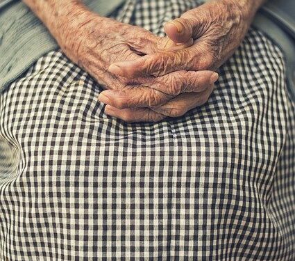 Radom: Pomógł staruszce. Teraz jej szuka