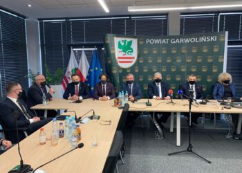 Powiat kozienicki: Most coraz bliżej