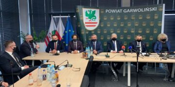 Powiat kozienicki: Most coraz bliżej