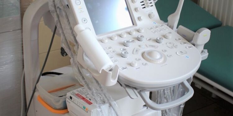 Powiat zwoleński: Ginekologia i kardiologia