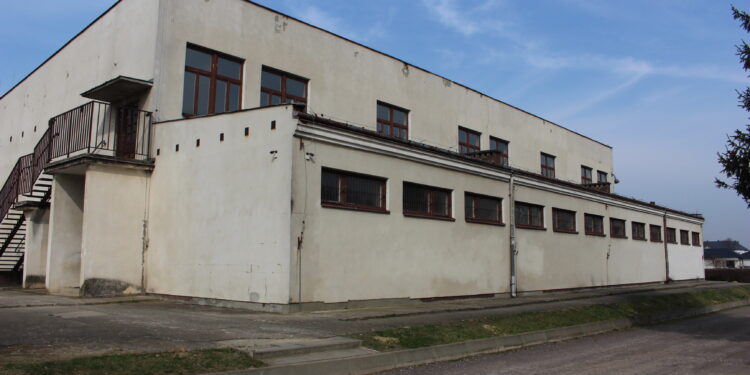 Powiat zwoleński: Przebudowa sportowa