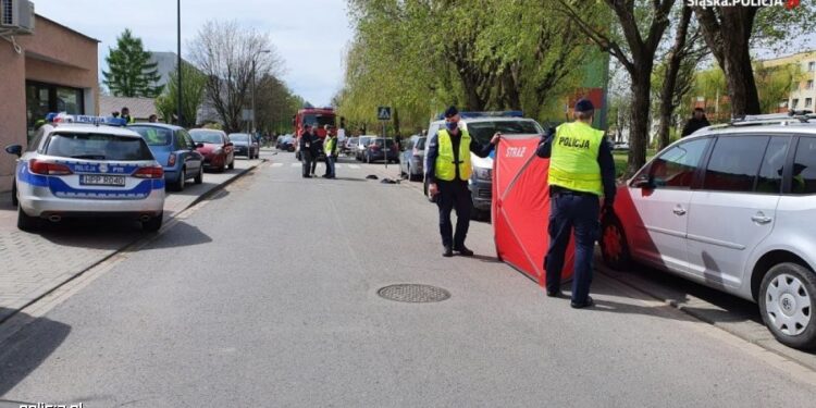 Polska Policja: Oddajmy cześć Policjantowi, który zginął na służbie