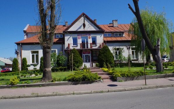 Powiat lipski: Niezwykłe odkrycie! Hebrajskie napisy na ścianie budynku! GALERIA!