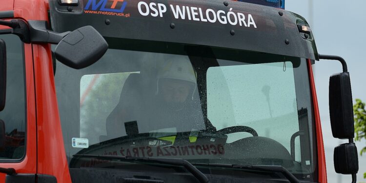 Powiat radomski: Nowy wóz OSP w Wielogórze! GALERIA