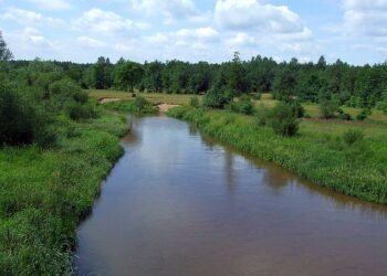 Powiat Kozienicki: Wielka ucieczka wpław przez Radomkę