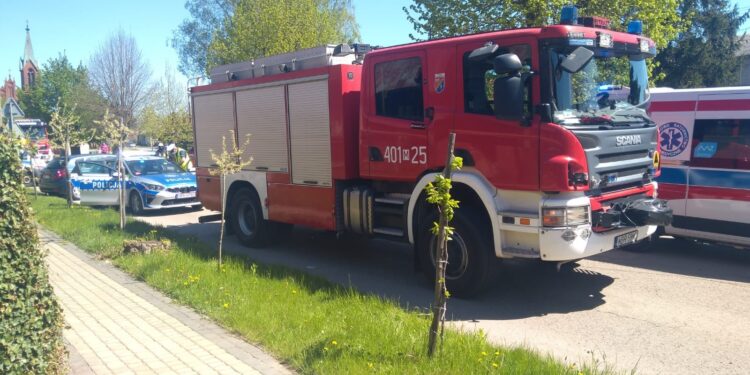 Powiat białobrzeski: Groźne zderzenie aut w Przybyszewie! [Galeria]