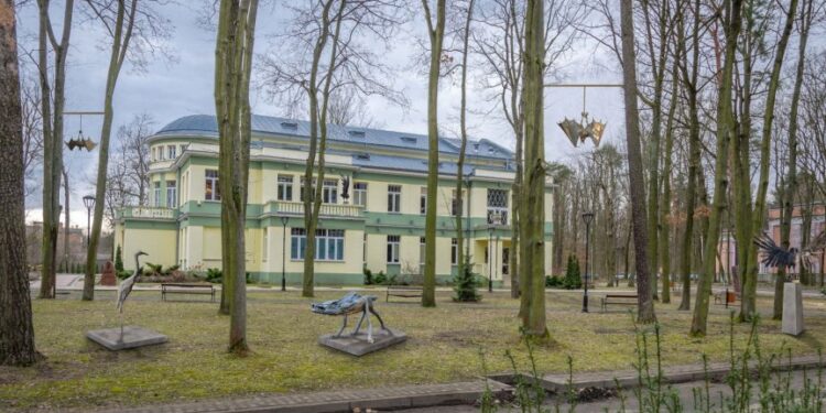 Powiat radomski: Metalowa zwierzyna