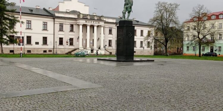 Radom: Jak się żyje w mieście? Wypełnij ankietę!