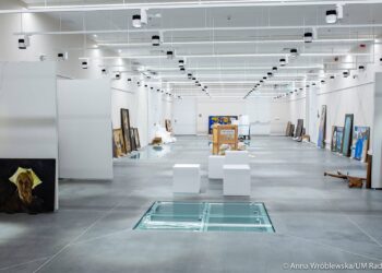 Radom: „Portrety i metafory życia” w Kamienicy Deskurów