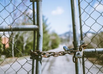 Realny handel ludźmi! Uwaga na pracę za granicą!