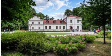 Powiat grójecki: Warecki pałacyk na skarpie