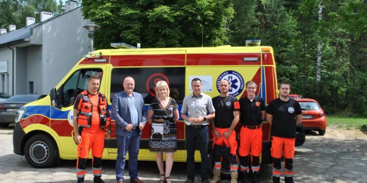 Powiat białobrzeski: Nowy ambulans