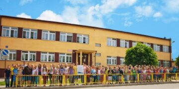 Powiat przysuski: Okna, drzwi i dach