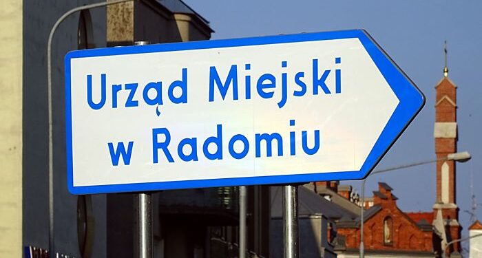 Radom: Ponad 40 nowych drogowskazów w mieście