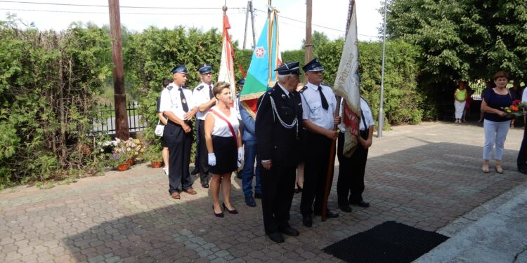 Powiat radomski: Chwała bohaterom!