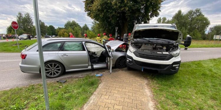 Powiat zwoleński: Groźny wypadek w Babinie [Zdjęcia]