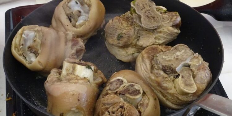 Powiat grójecki: Wieprzowina z jabłkami