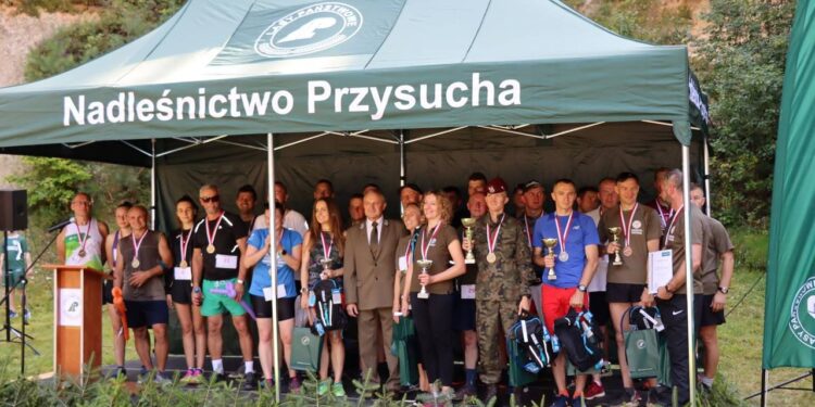 Region radomski: Bieg Służb Mundurowych – wygrała policjantka z Przysuchy! [Galeria]