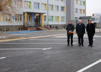 Powiat zwoleński: Lifting parkingowy