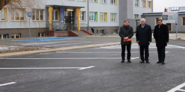 Powiat zwoleński: Lifting parkingowy