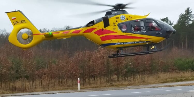 Powiat lipski: Zderzenie aut – lądował helikopter LPR