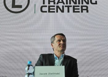 Radomskie: Od trampkarza do dyrektora