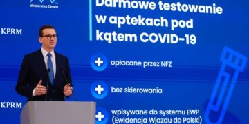 Z kraju: Rekord zachorowań! Testy w aptekach, 7 dni kwarantanny