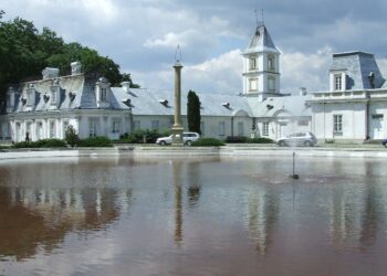 Powiat kozienicki: Gdzie mieszkał król