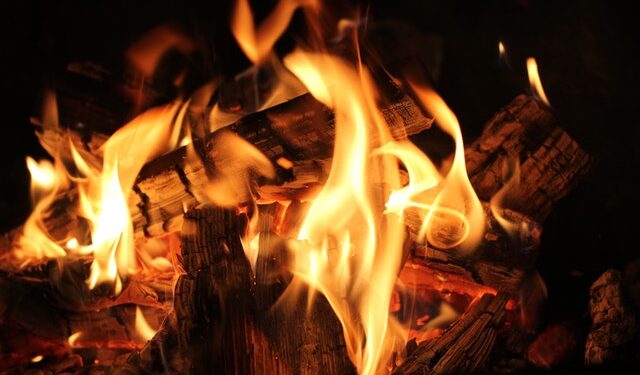 Tragedia w Sylwestra – ofiara śmiertelna pożaru