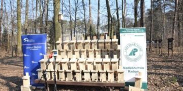 Radom: Budki lęgowe dla ptaków od więźniów