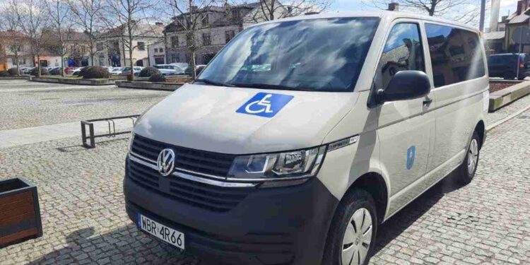 Powiat białobrzeski: Szerokiej drogi!