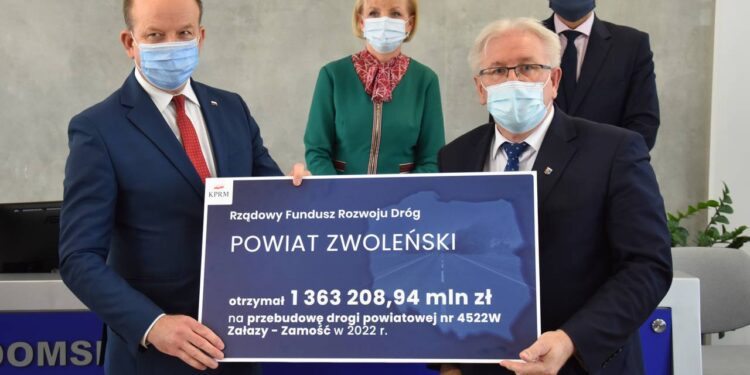 Powiat zwoleński: Promesa drogowa