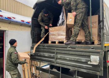 Radomskie: Terytorialsi pomagają potrzebującym [GALERIA]