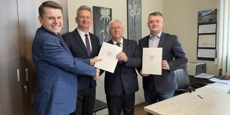 Powiat zwoleński: Przeprowadzka urzędów