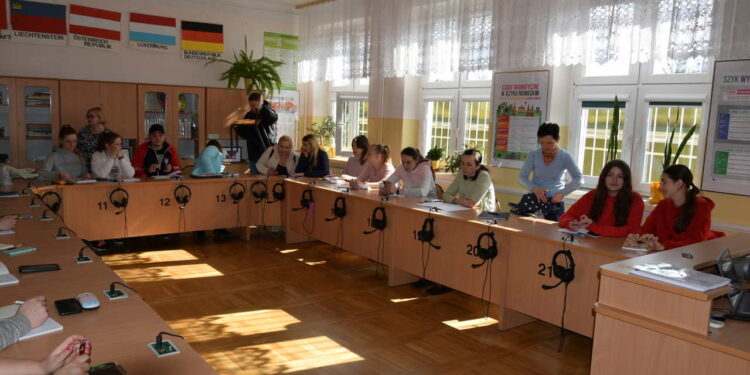 Powiat kozienicki: Bukwy i litery [galeria]