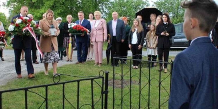 Powiat szydłowiecki: Pamięć o partyzantach [galeria]