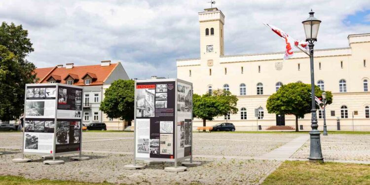 Radom: Wystawa „Zaczęło się w Radomiu – Czerwiec 76” [Galeria]